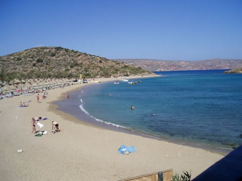 Beaches 20 minutues away