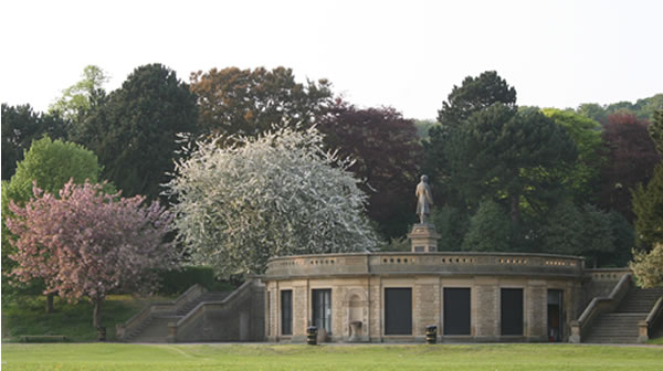 The Half Moon Cafe in Roberts Park.